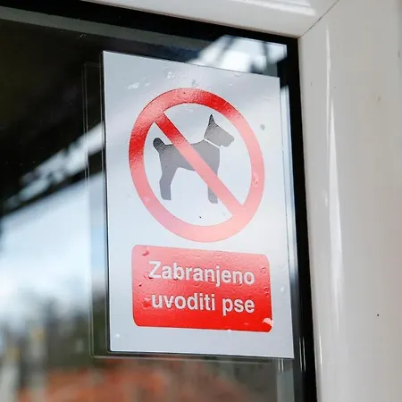 Dunja アパート *